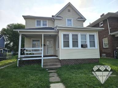 Main picture of 216 S Race St