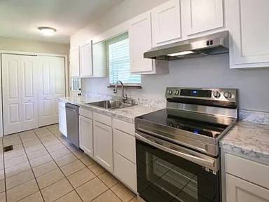 Main picture of 1005 Francis Rd