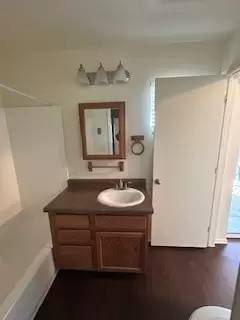 Main picture of 5922 E Albany St