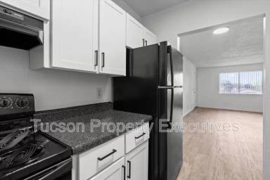 Main picture of 319 E Mohave Rd
