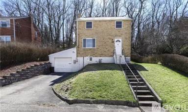 Main picture of 205 Macfarlane Dr