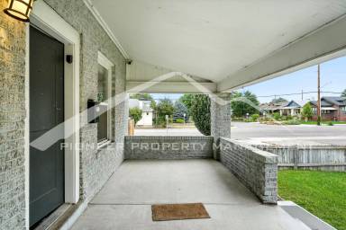 Main picture of 3353 N Josephine St