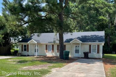 Main picture of 406 E Northern Blvd