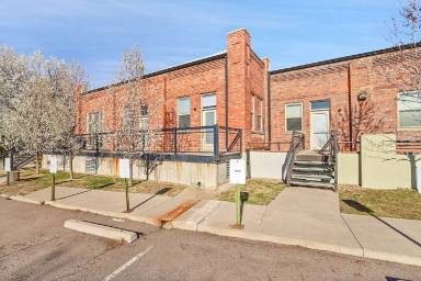 Main picture of 1111 Osage St