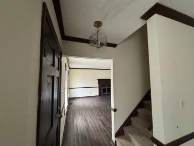 Main picture of 148 Ridgeway Dr
