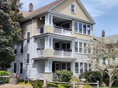 Main picture of 636 Washington Ave