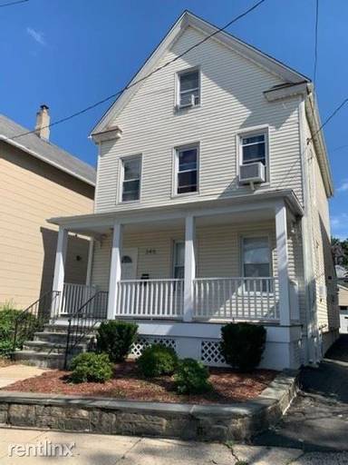 Main picture of 345 N High St