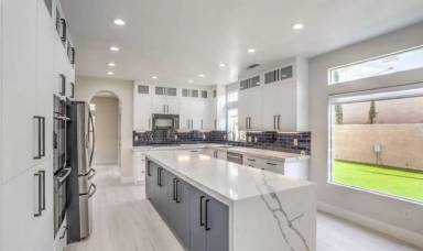 Main picture of 8920 Minsk Ct