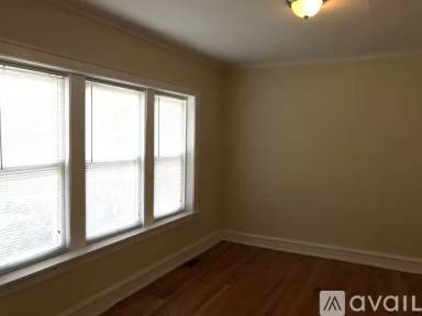 Main picture of 4027 N Monticello Ave