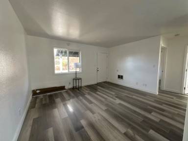 Main picture of 2250 Home Ave