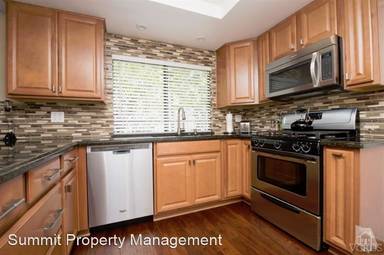 Main picture of 73 McAfee Ct