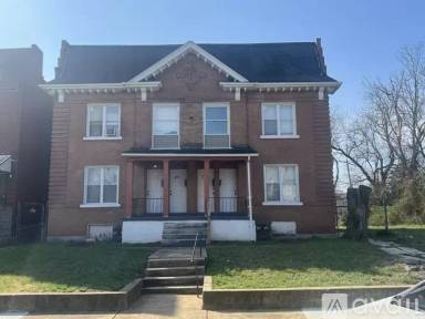 Main picture of 4730 Newberry Ter