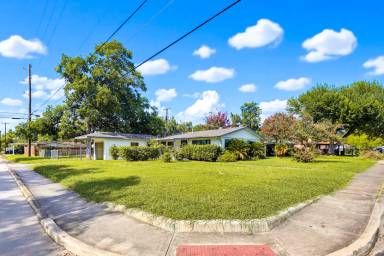 Main picture of 271 Wayside Dr