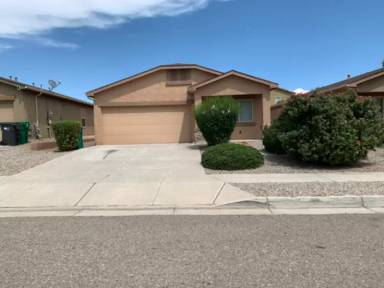 Main picture of 4012 Desert Pinon Dr NE