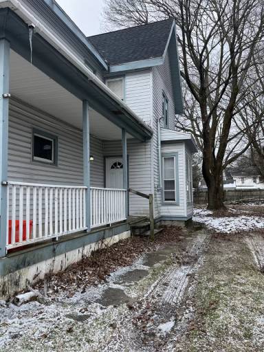 Main picture of 232 Sprague St