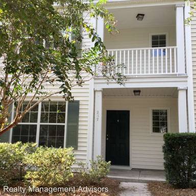 Main picture of 215 Station Mill Blvd