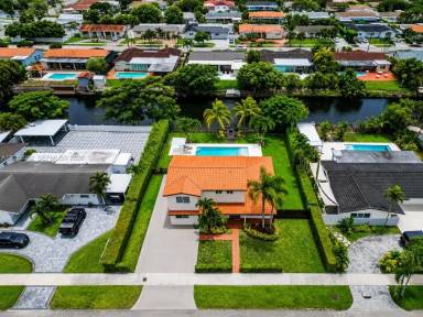 Main picture of 9780 SW 19th St