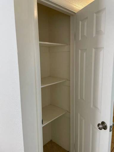 Main picture of 2101 Holly Ave