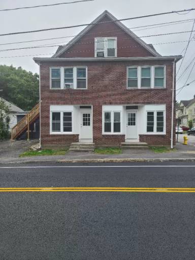 Main picture of 23 Highland Ave