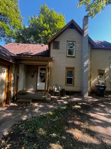 Main picture of 1212 Summit Ave