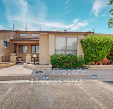 Main picture of 1246 Grande Blvd SE
