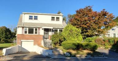 Main picture of 102 Florence Ave