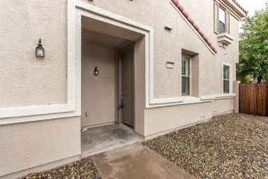 Main picture of 7516 S 31st Pl