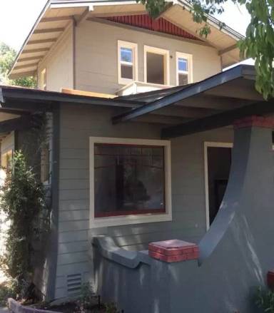 Main picture of 801 N Safford Ave