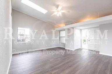 Main picture of 16737 Pheasant Ct