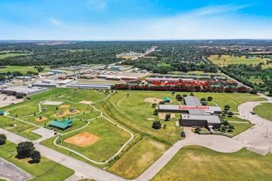 Main picture of Bentwood Apartments