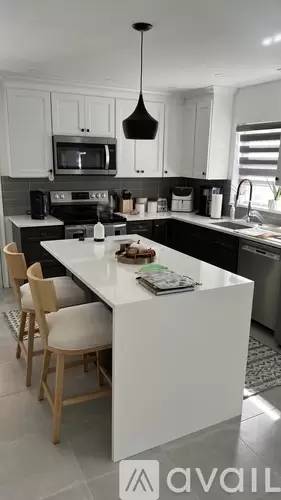 Main picture of 415 High View Ln
