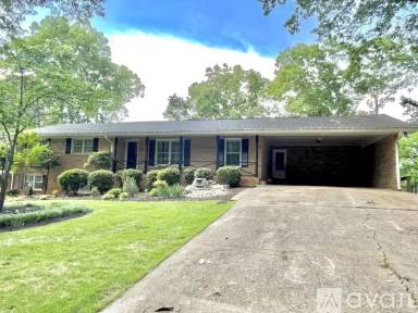 Main picture of 2560 Due West Cir NW