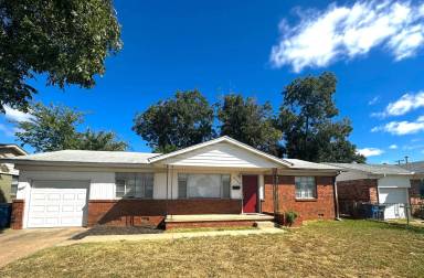 Main picture of 6509 E 28th St