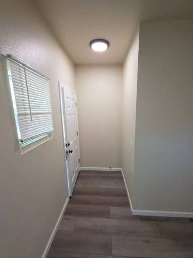 Main picture of 1125 N Main St