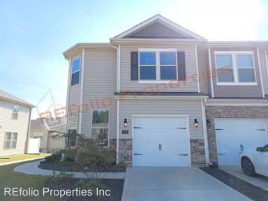 Main picture of 1012 Latitude Dr