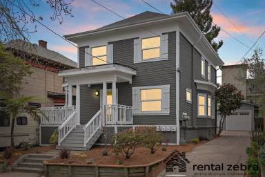 Main picture of 1823 1/2 Delaware St