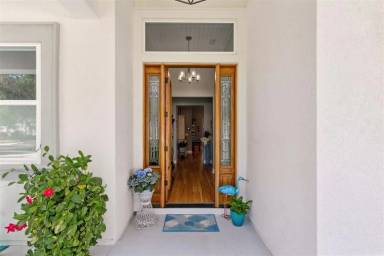Main picture of 96133 Oyster Bay Dr