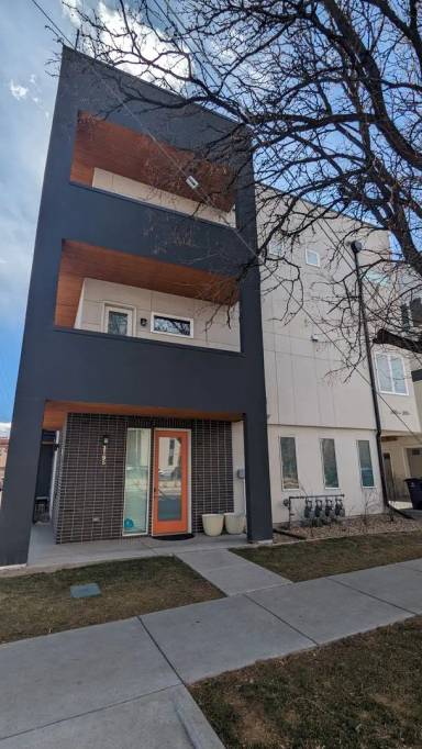Main picture of 3195 Eliot St
