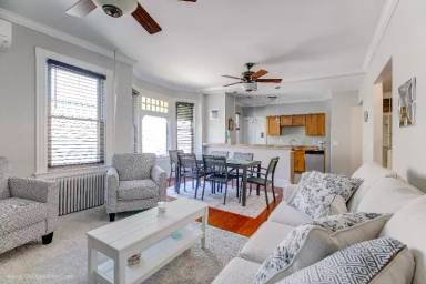 Main picture of 16 Liberty St