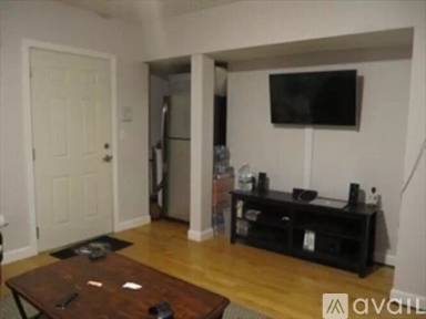 Main picture of 27 Phillips St