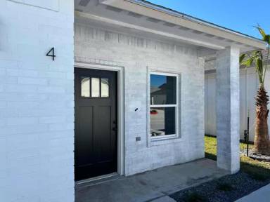 Main picture of 1806 Atrium Place Dr