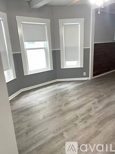 Main picture of 67 Simpson Ave