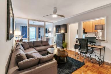 Main picture of 1 Scott Cir NW