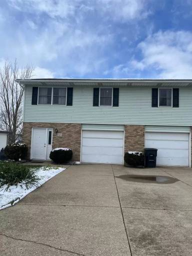 Main picture of 466 S Kaser Dr