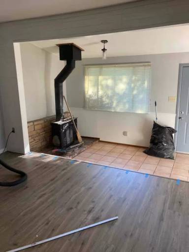 Main picture of 3125 Kobrock Way