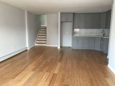 Main picture of 3646 Bronxwood Ave