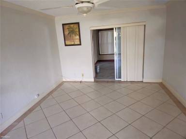 Main picture of 6280 SW 8th Pl