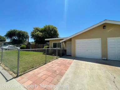 Main picture of 2068 Thornton St