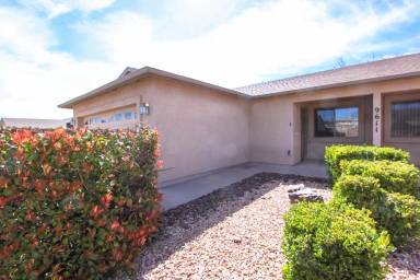 Main picture of 9611 E Magma Dr