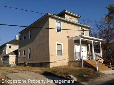 Main picture of 743 Liberty St SW